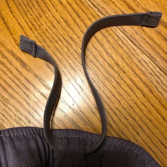 Nike Boy’s Dri-Fit Basketball Shorts, Gray and Green - Size Youth Medium - Picture 6 of 9